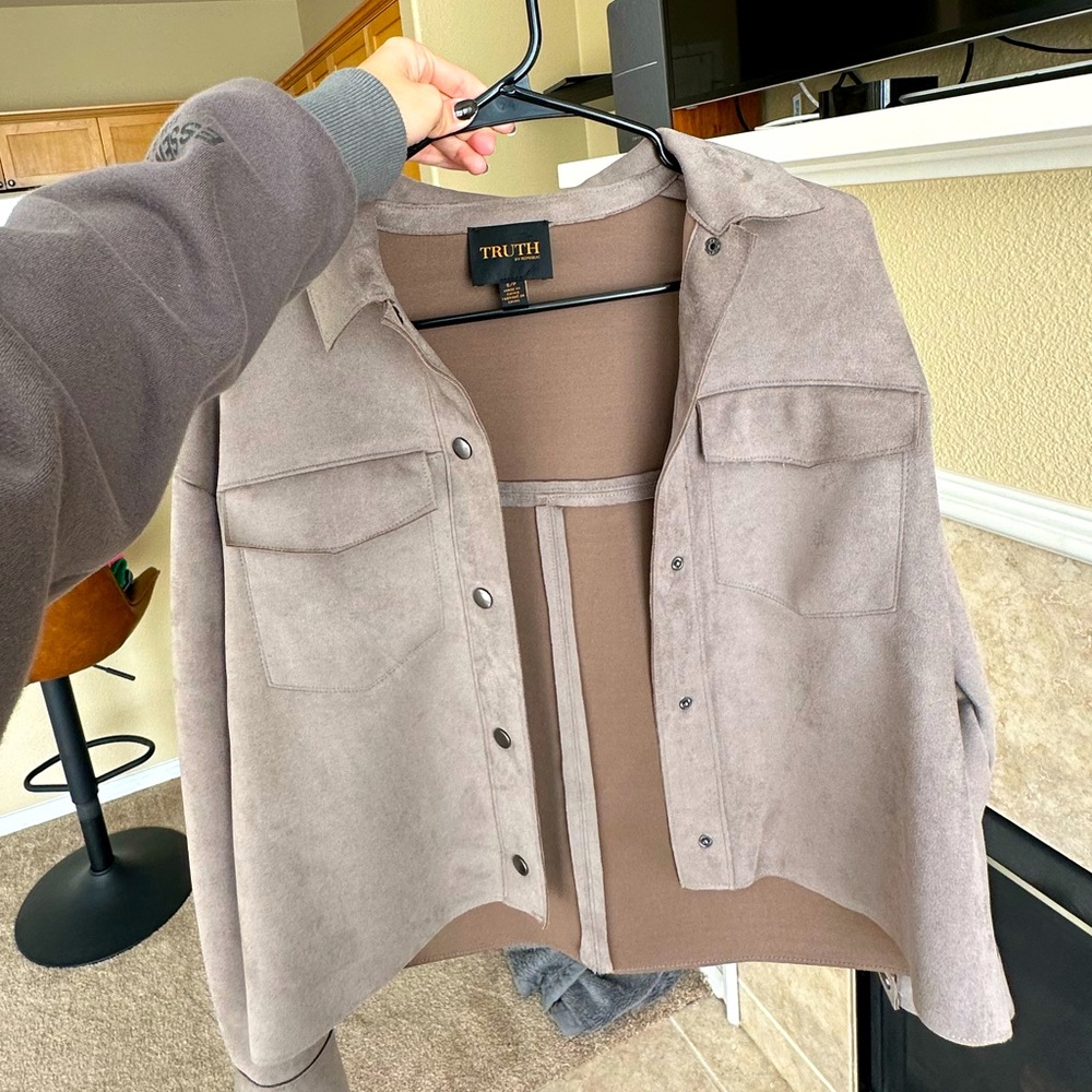 Light grey faux suede jacket women’s small